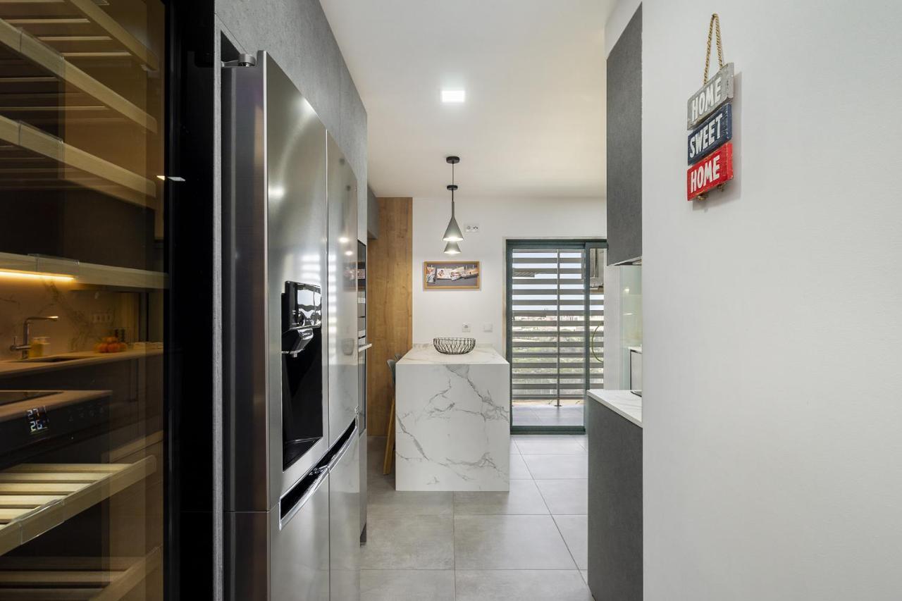 Whome Family Condo - Urban Retreat With Parking, Ac, Elevator In Great Location Lisboa Extérieur photo